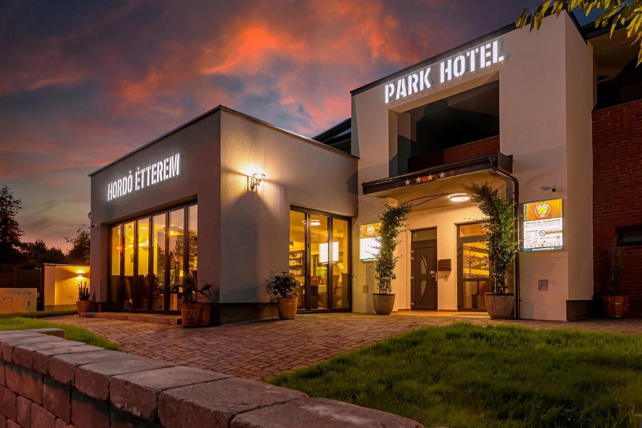 Park Hotel Buek-Buekfuerdo Εξωτερικό φωτογραφία