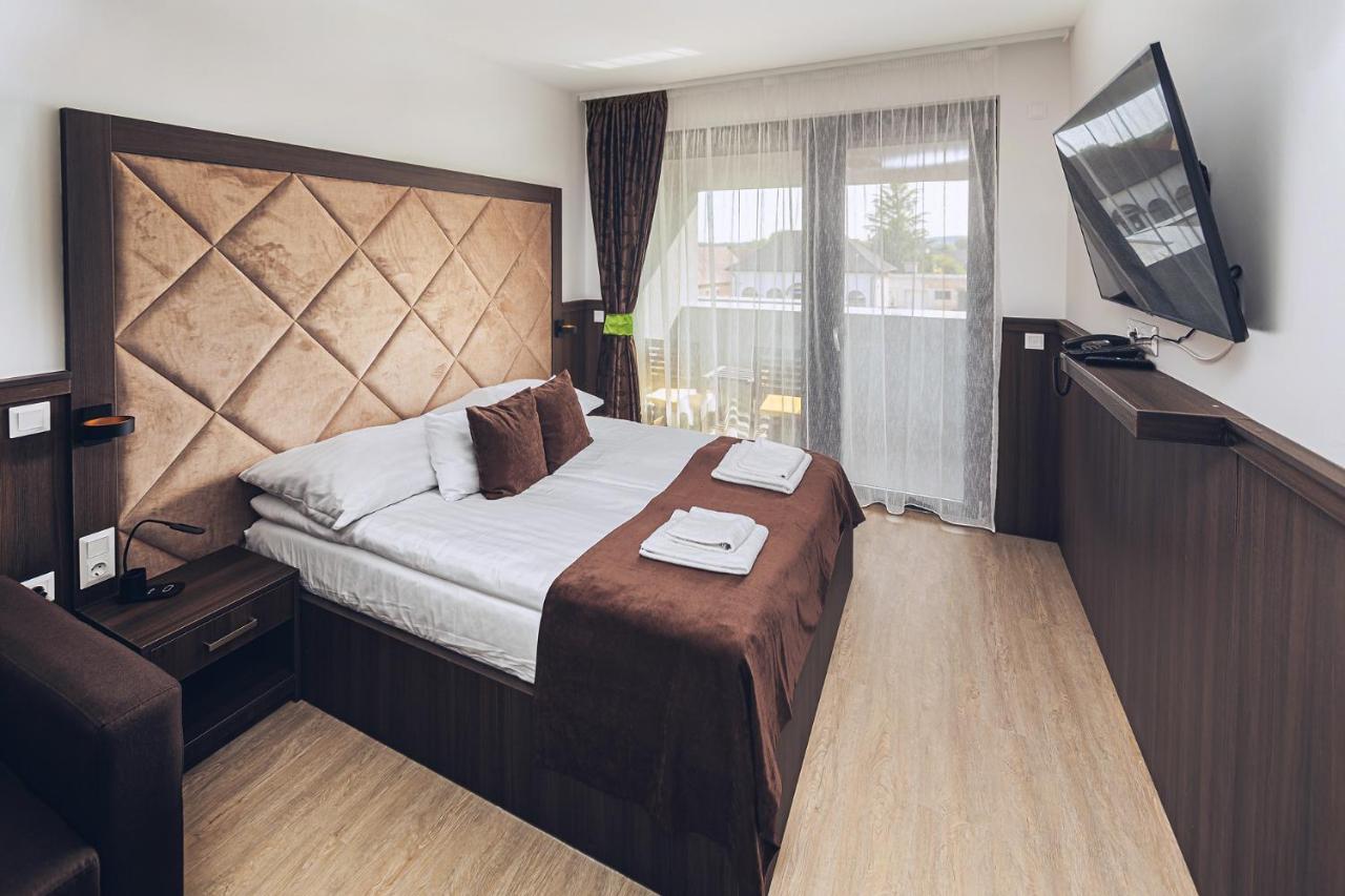 Park Hotel Buek-Buekfuerdo Εξωτερικό φωτογραφία