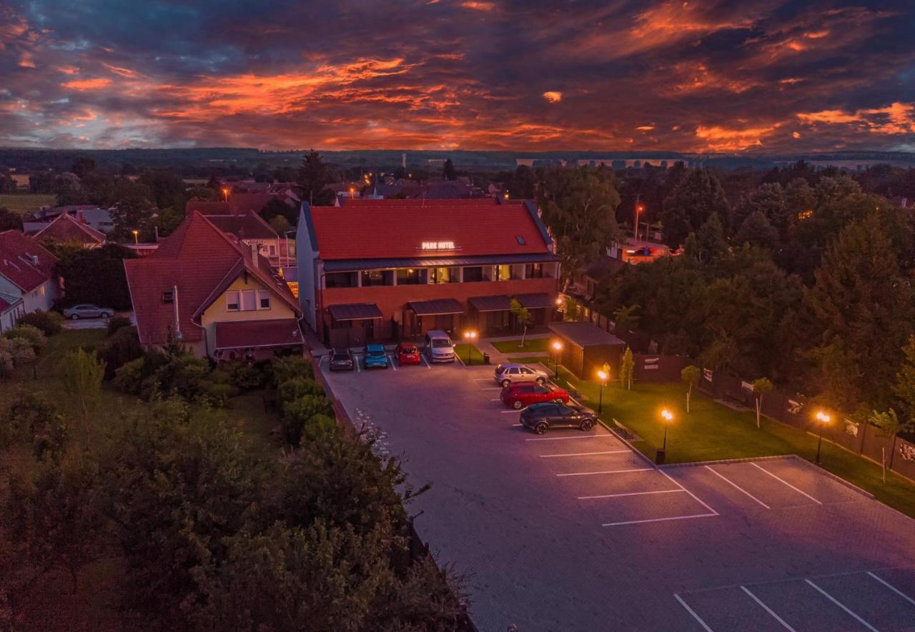 Park Hotel Buek-Buekfuerdo Εξωτερικό φωτογραφία